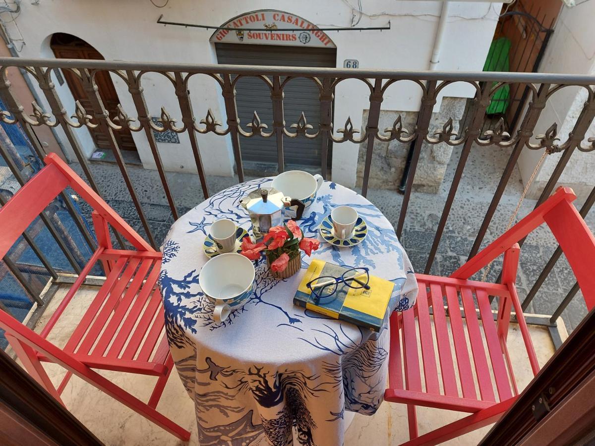 Casa Vittorio Apartment Чефалу Екстериор снимка