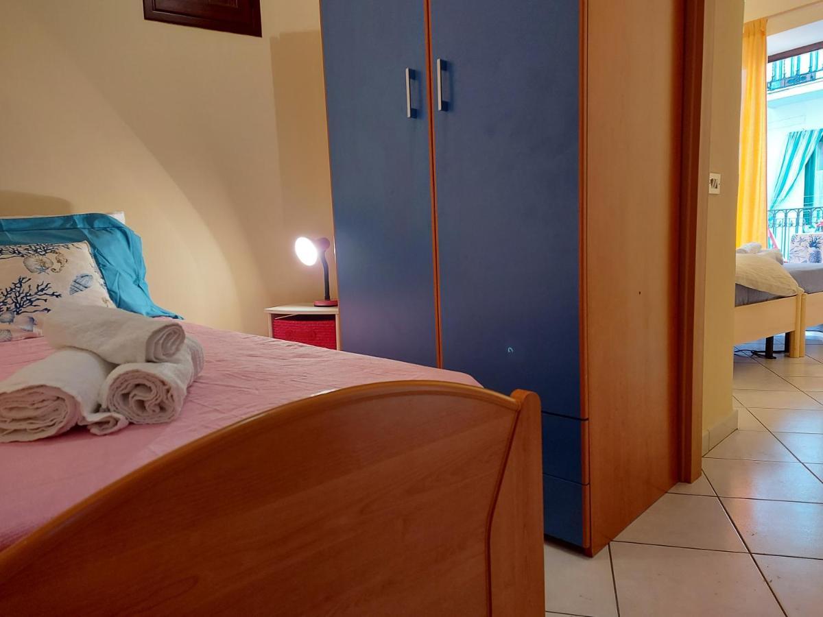 Casa Vittorio Apartment Чефалу Екстериор снимка
