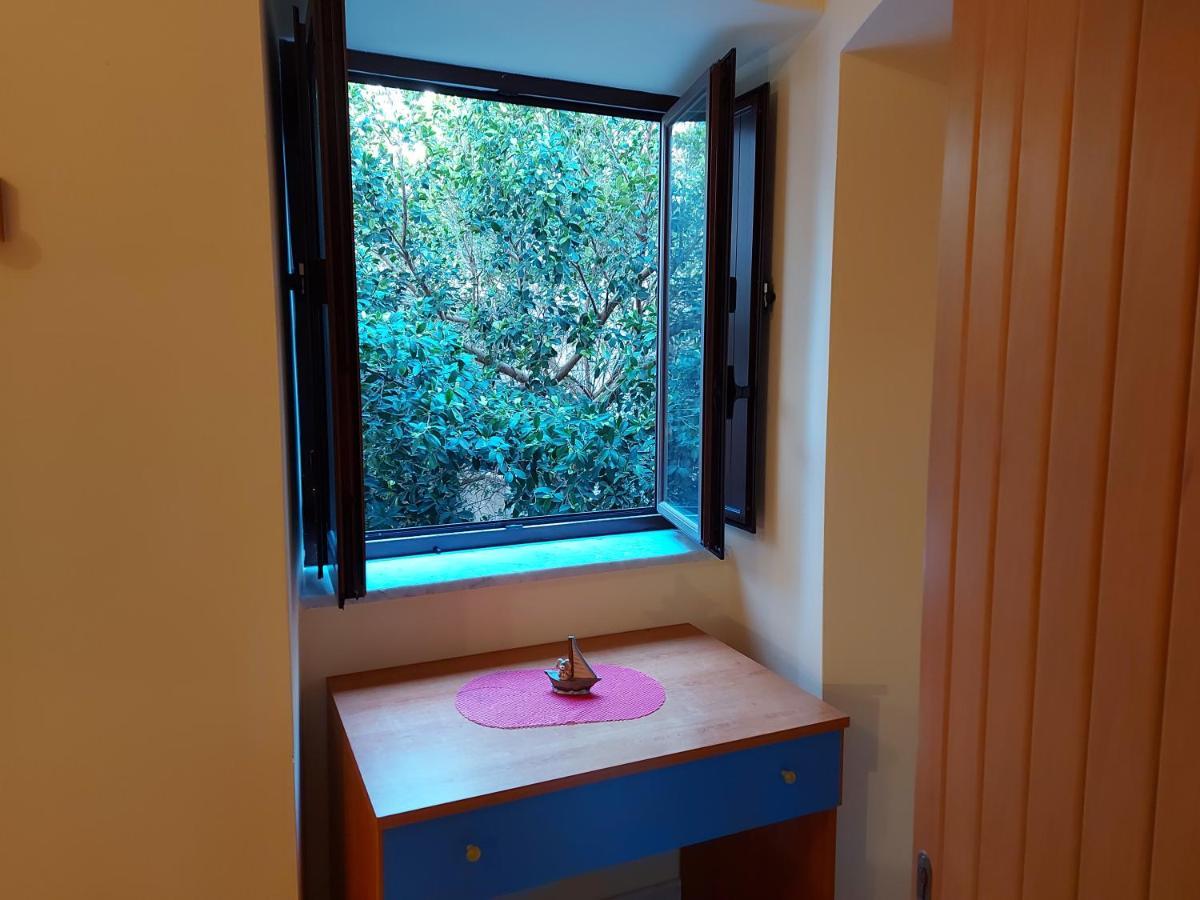 Casa Vittorio Apartment Чефалу Екстериор снимка