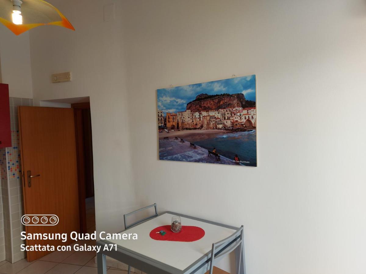 Casa Vittorio Apartment Чефалу Екстериор снимка
